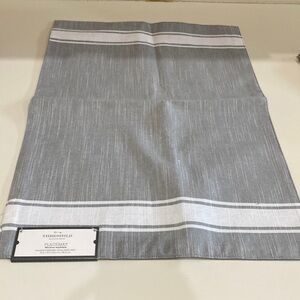NWT Threshold place mats. Gray.